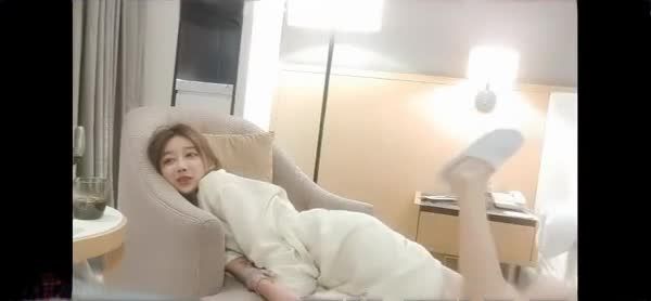 太骚了!“你不是很牛吗‛?来干死我啊!”