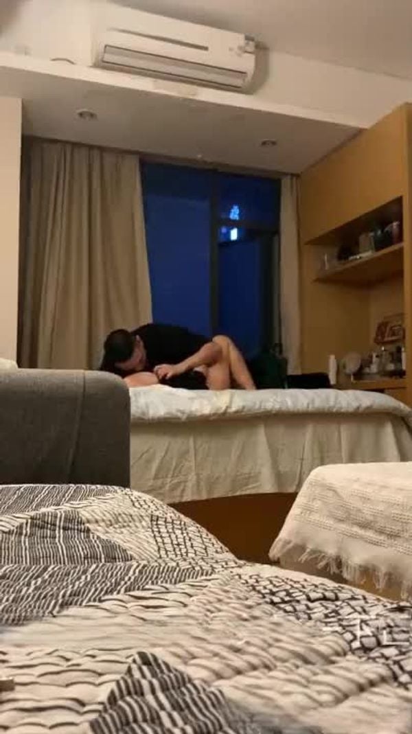 你们要的肥臀已婚教师原版原声来了