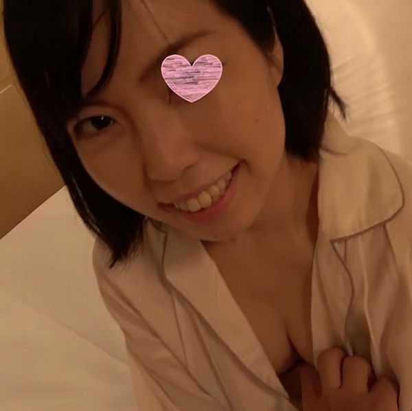 【无 个撮】真面目なルックスの隠れ巨乳ちゃんのエロギャップと未処理のマンコに大兴奋したハメ撮り记录【特典で高画质とおまけ】