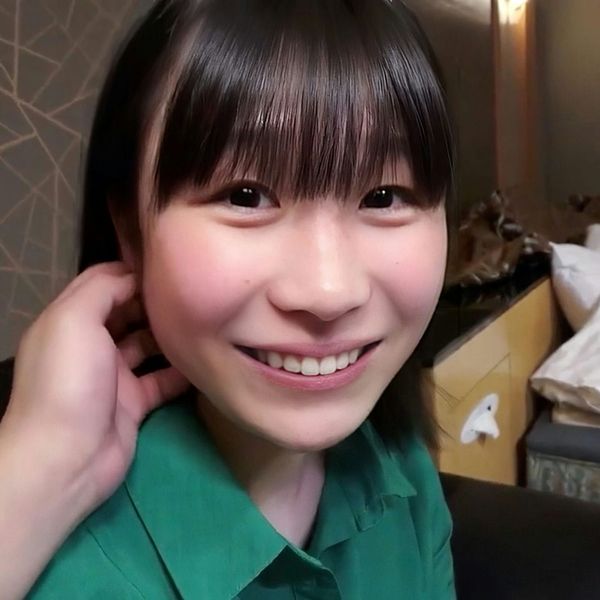 【无 刚毛 初中出し】田舎育ちの何も知らない纯朴な美女が研修に必要な4万のためだけに人生初撮影に临む一部始终。数量限定贩