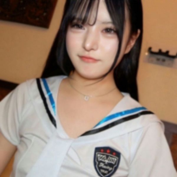 【无】色白美肌の黒髪ギャル!白セーラーでドスケベ炸裂 やっぱり色白の女性って最高です!ゴックンと中だし特典高画质