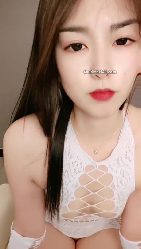 气质尤物网红女神 性感情趣包臀裙 美臀道具插小穴 跳蛋双管齐下 爽的流白浆好骚
