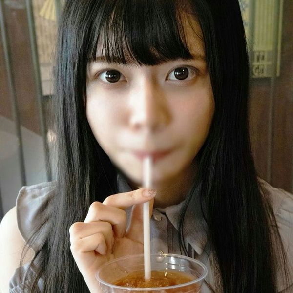 【超美尻素人】某有名企业 新卒色白スレンダー美女を呼び出しおまんこ痉挛しまくりの优秀后辈に先辈の立场を利用して中出し