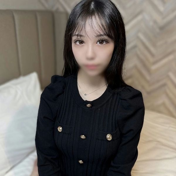 ど変态オナホ!【无】【潮吹き 中出し】博多弁が可爱い汚パンツの美女。オナホにされるもイキまくり、潮吹きまでしちゃう敏感ちゃん。最