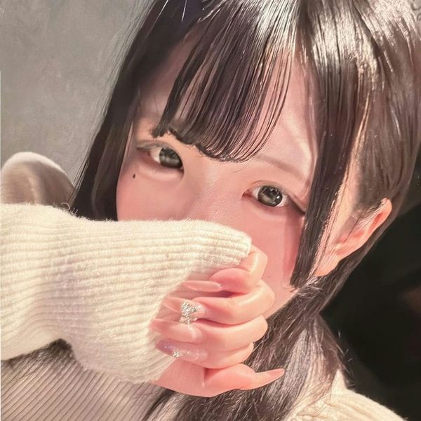 モなし【ガチ素人初撮影】19歳大学后辈美女に大量生中出し