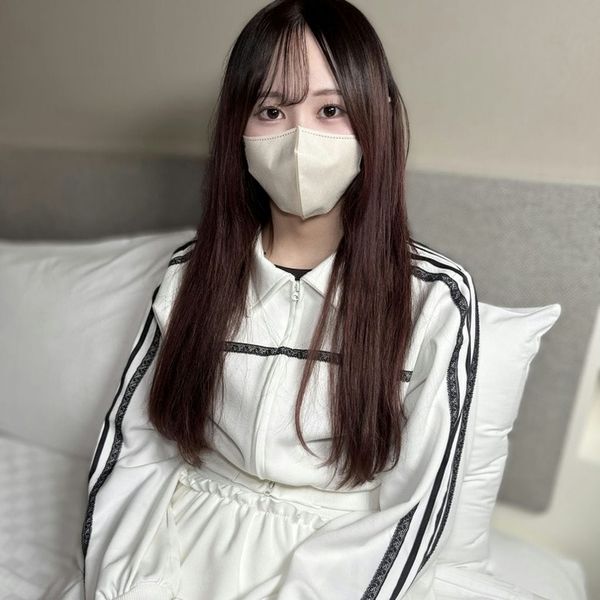 初撮り!激かわデカ尻美女【无】【即尺 中出し】アイドル颜の美女はピンク乳首で尻もデカい。玄関で即尺からの、おマンコくぱぁ。えっち