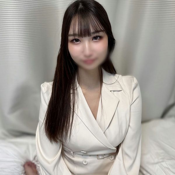 小粒乳首の绮丽なEカップ!【无】【たっぷり中出し】美乳だが尻は汚いヤリマン介护士と久しぶりに再会。全身を観察した后にオナホにした