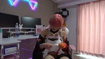 搾乳あり【巨尻选手権】鸣长Icupまりなちゃんの巨尻上手く触れた人が中出し！残念赏でもミルクローションパイズリ1
