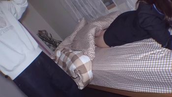 特典付。金欠カップルにお小遣いあげてセックス动画撮らせてもらいました。そして彼氏がシャワー中にこっそり彼女さんを。。。1