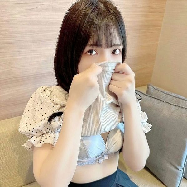 経験人数少なめのお嬢様学校育ちの现駅女子大生がオヂサン相手に初イキ连発美肌スレンダーボディが激しく乱れる一部始终を収めた冲撃映像