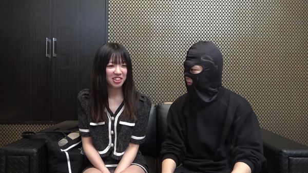 连続中 出し美ウエスト美脚Dカップスレンダーbodyのみなせちゃんが何回も膣イキ立ちバック背面骑乗等色んな対位で楽しみました1