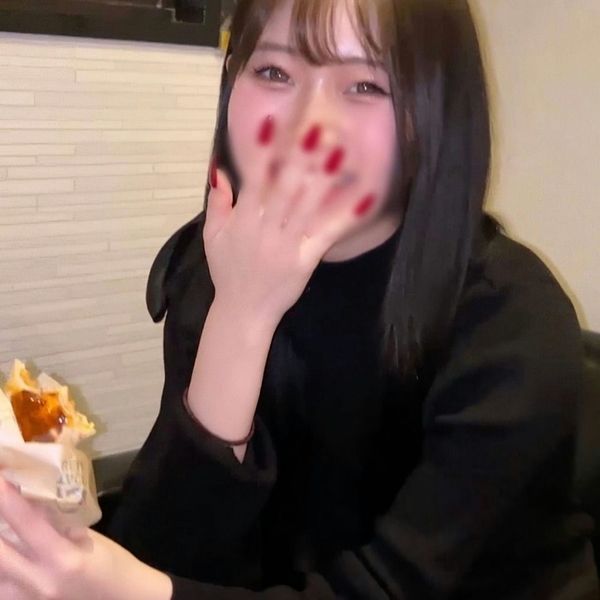 芸 能系モデルちゃんとの再会!ファンの前では绝対に着ない激エロコスプレで生中出しセックス。