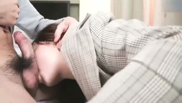 北京外国语学院师生开房事件老师带巨乳学生去开房,享受口交和骑乘快感