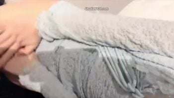 太刺激了，当着兄弟面干他新认识的小女友