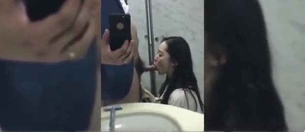 骗老公上厕所其实是跑来出轨