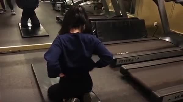 已更新)体育生大早上健身房勾搭女学员,酒店疯狂抽插