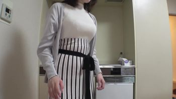 【Fカップ垂れ巨乳】物静かで上品な奥様の舌使いが予想外にエロすぎるうえに感度抜群でたまらん抜ける映像です【嫁ちゃん仓库】レビュー1