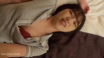 【なつきちゃん最新作！】池田エラザ似のなつきちゃん即尺、男の潮吹きに挑戦！1