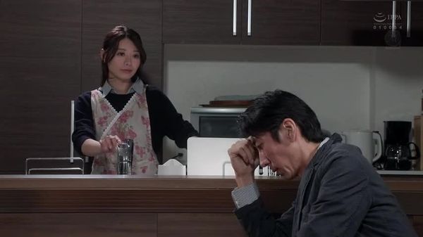 JUR9 040 裸模NTR 妻子与上司偷情的震撼视频,羞愧难当