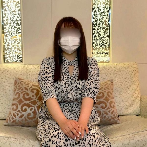 【ナマ解禁】敏感すぎる看护学20歳。「!?」初ウーマナイザーの快楽に戸惑いよがりまくって顽なにゴム着を譲らなかったガードの固い彼
