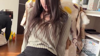 【颜出し】自称インフルエンサーの奥さん、旦那がいない间自宅で最后の中出しセックス1