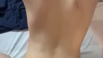 后入小少妇真爽，帧恐射备，尖叫声太卷了，点赞评论更新全集
