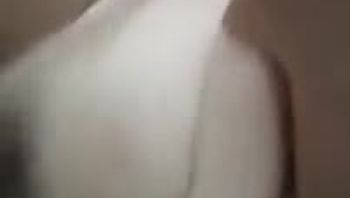 微露脸，操大奶老婆，传教士体位乳摇