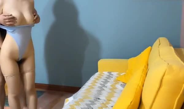 极品火辣身材揉搓大奶子鸡吧庞硬直接征服母狗少妇