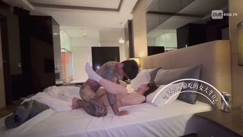 素人约炮—背著男友偷吃的女大生